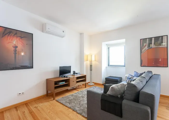 Flh Liberdade Contemporary Flat